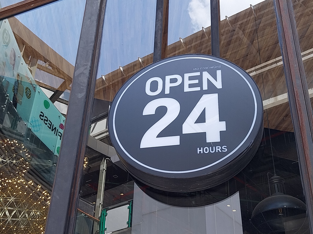 24-hour Cafés in Bangkok